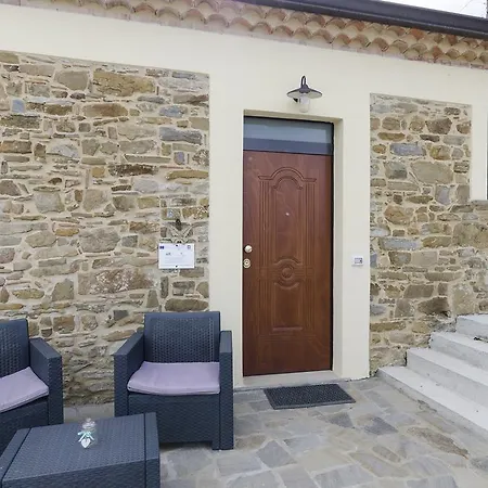 Al Casale Dei Nonni Bed & Breakfast *