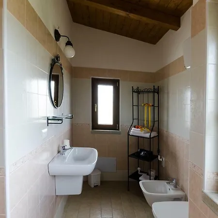 ベッド・アンド・ブレックファスト Al Casale Dei Nonni